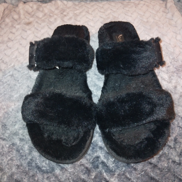 Koolaburra (by UGG) Furr-rah slides - Picture 2 of 5